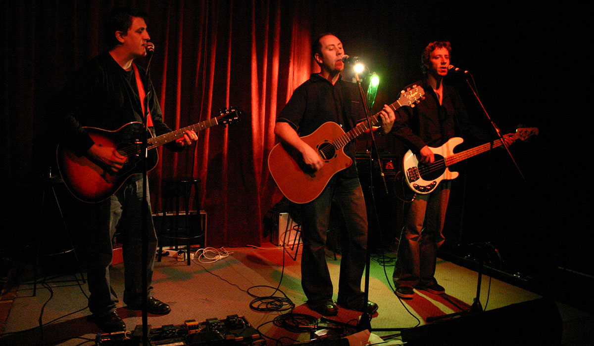 Kinematic at the Wesley Anne in 2006